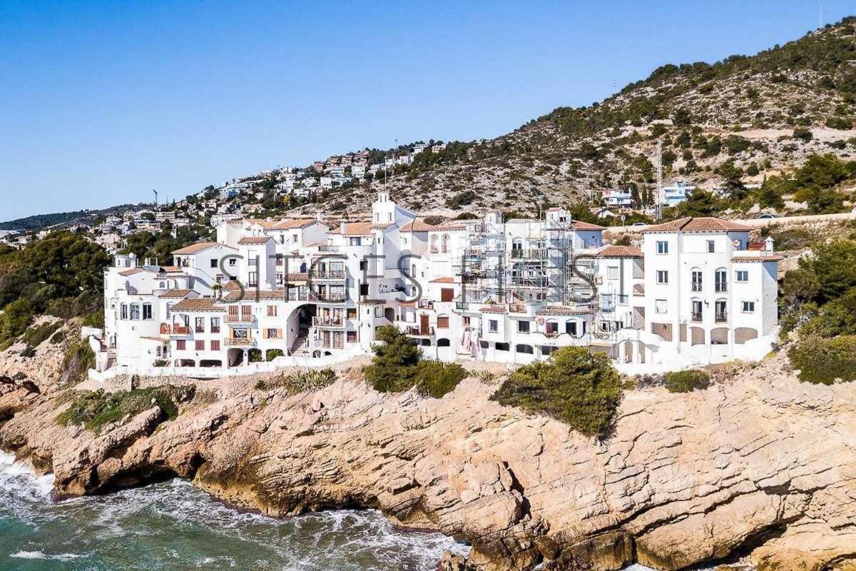 Апартаменты Alojate En Una Torre Sobre El Mar Сиджес Экстерьер фото